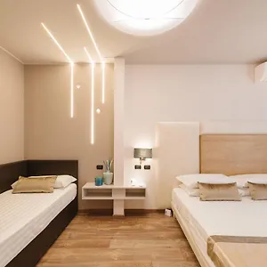 Etruska Luxury Trastevere ** רומא